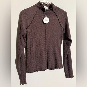 Oddi Long Sleeve Textured Top in Dark Brown Soze Small